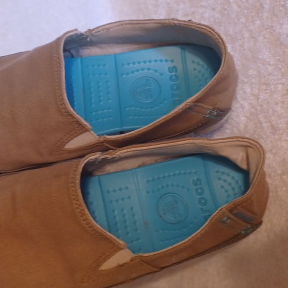 Crocs women's size 8 canvas slipon shoes - Picture 5 of 6